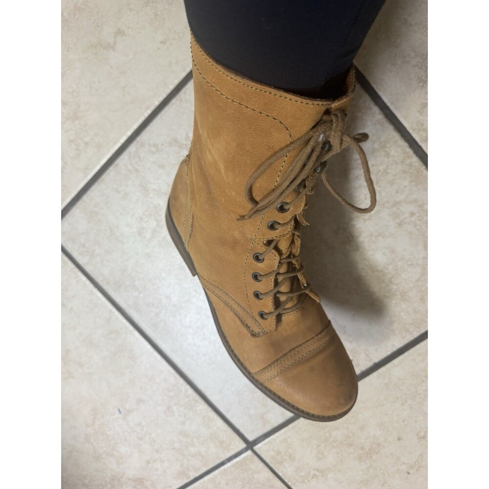 Steve Madden Women’s Munch-C Leather Combat Boots Tan Size 11M Lace Up Back Zip